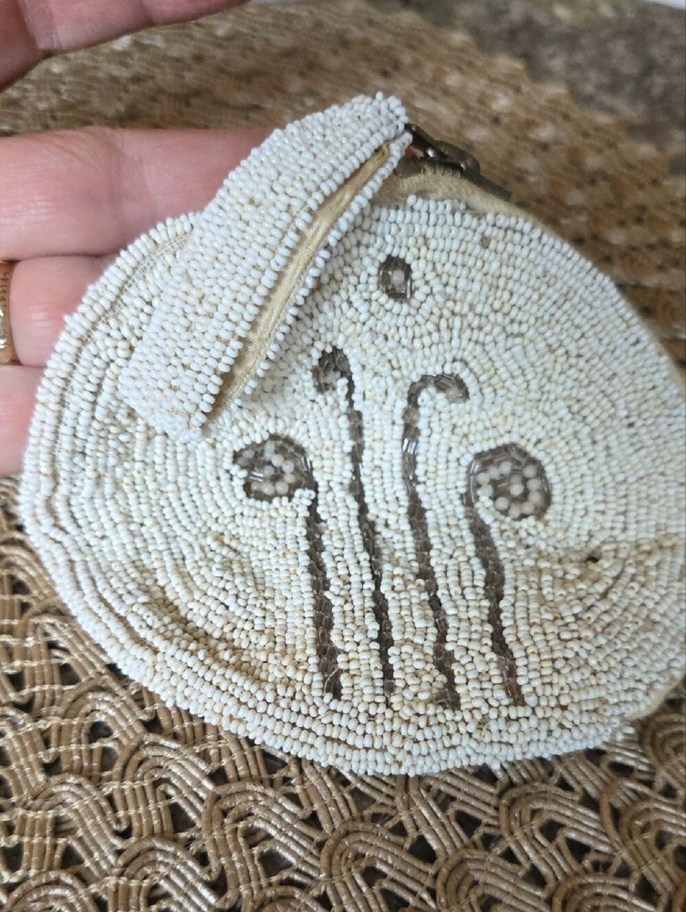Vintage Floral Pattern Seed Beaded Round Wristlet coin or makeup Bag